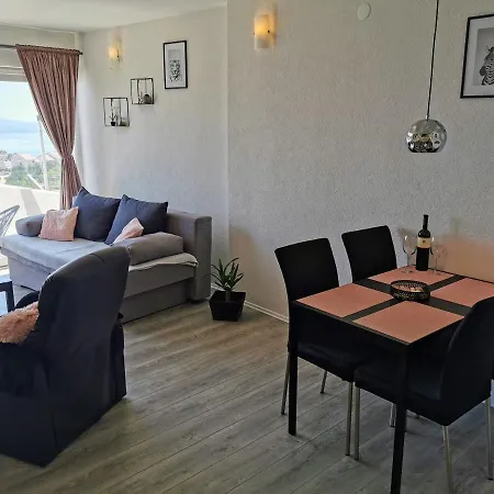 Guest House Astra - Where Mountain Meets The Sea Makarska Exterior foto