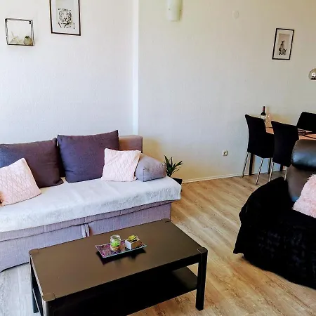 Guest House Astra - Where Mountain Meets The Sea Makarska Exterior foto