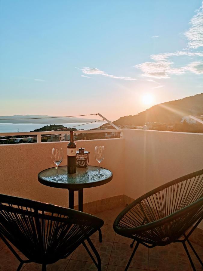 Astra - Where Mountain Meets The Sea Casa vacanze *
